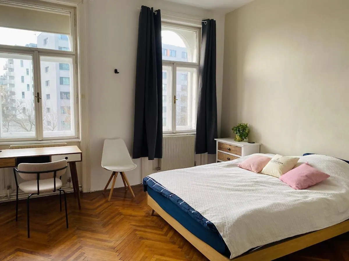 Charming Viennese Appartment